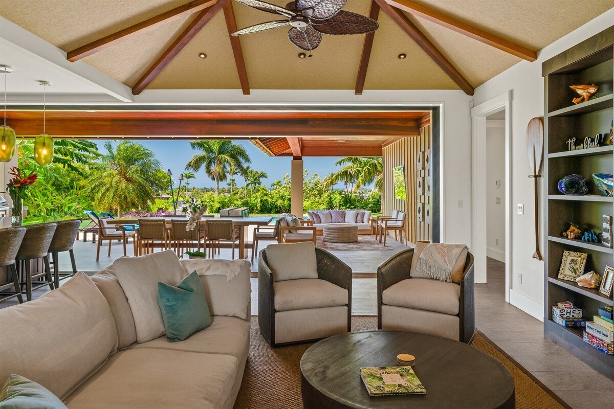 Maluhia Makai: Brand New Tropical Villa gallery image 5