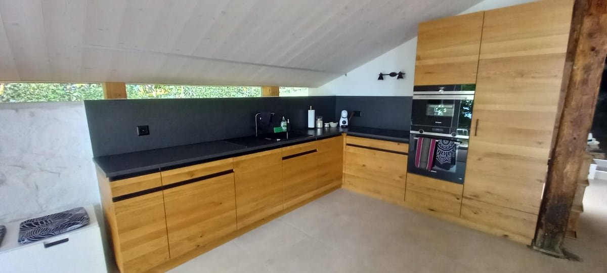 La Grange du Chanoz au bord du lac LOFT gallery image 4