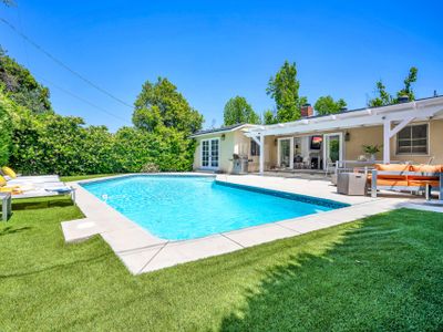 Escape the Cold to LA 20% Off til 12/31