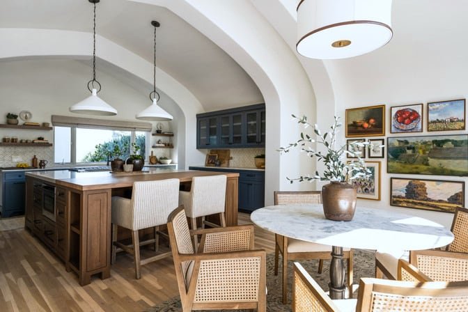 Luxe Spanish Revival – Stellar Bay View gallery image 3