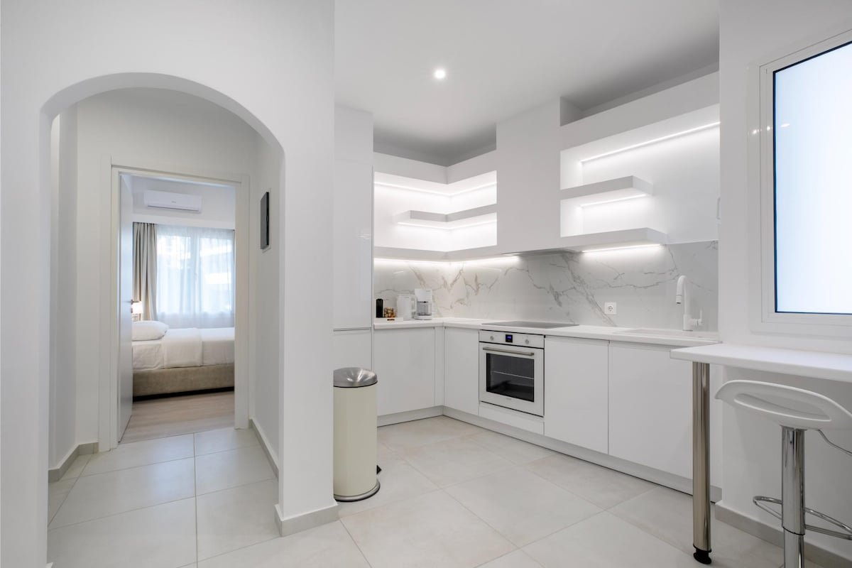 Acropolis Museum Apartment by A&A Residencies gallery image 3