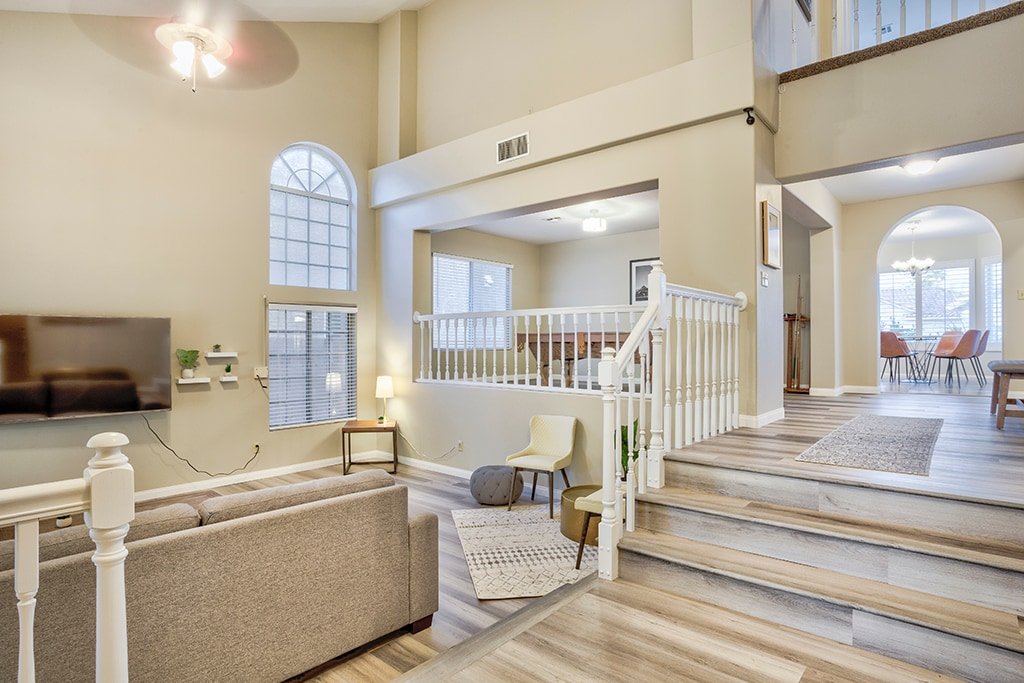 GIANT 7Bd/3Ba Mansion/Pool 9mins to Strip Slps 16! gallery image 3