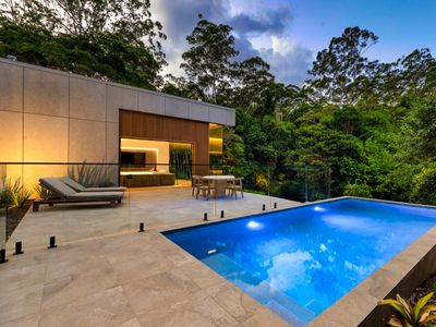 Luxury Noosa Hinterland Estate with Pool & Villas