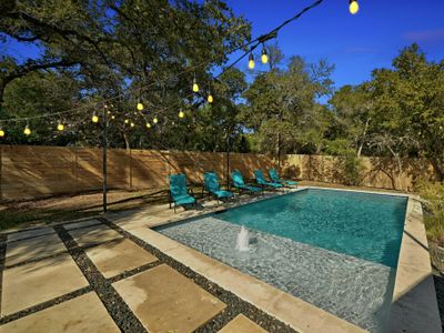 Austin Escape with a large heated Pool & Fire pit