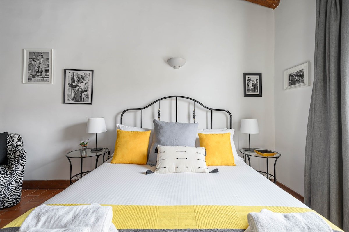 CAMPO dè FIORI dalle Finestre gallery image 4