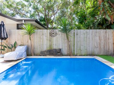 #StayChillByron: up to 14 guests, pool, firepit