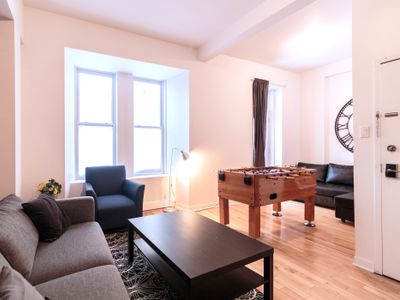 2BDR Downtown w/ Parking