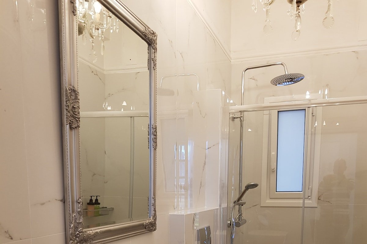 Penthouse of light @Koukaki gallery image 5