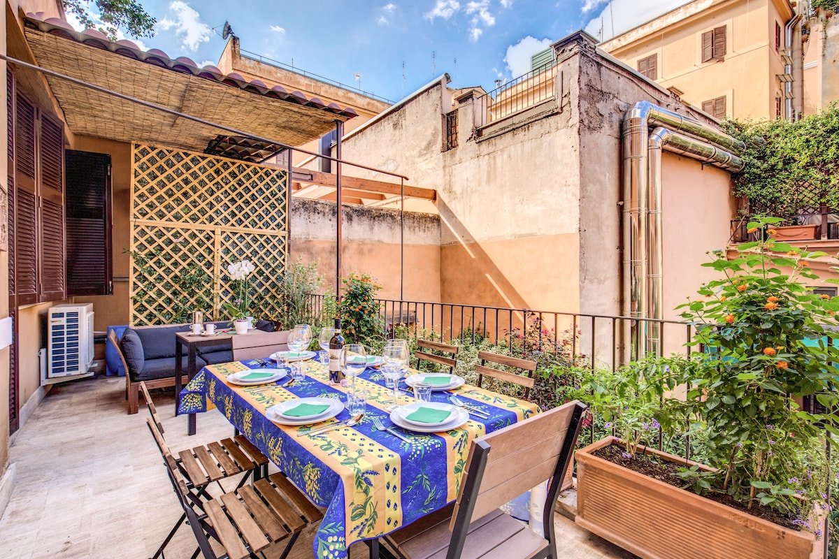 Deluxe Three-Bedroom Apartment 180m+ 30mqs terrace gallery image 5