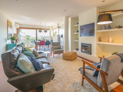 Exceptional Penthouse with Metro at the Doorstep