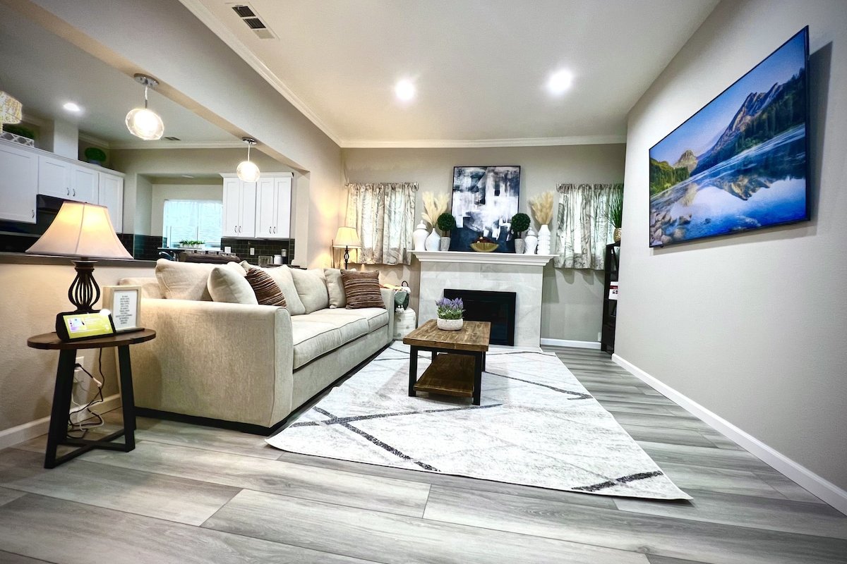 Breathtaking 6BR/3BA in the heart of San Jose! gallery image 4