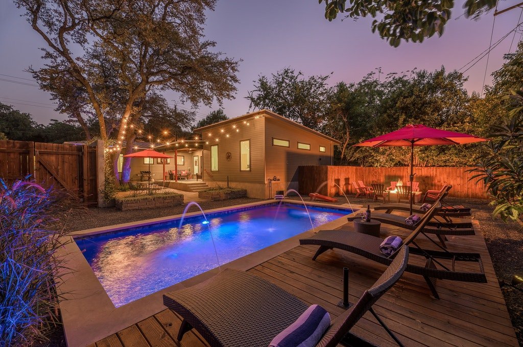 SocoVilla: Downtown Pool GolfGreen FirePit 18Beds