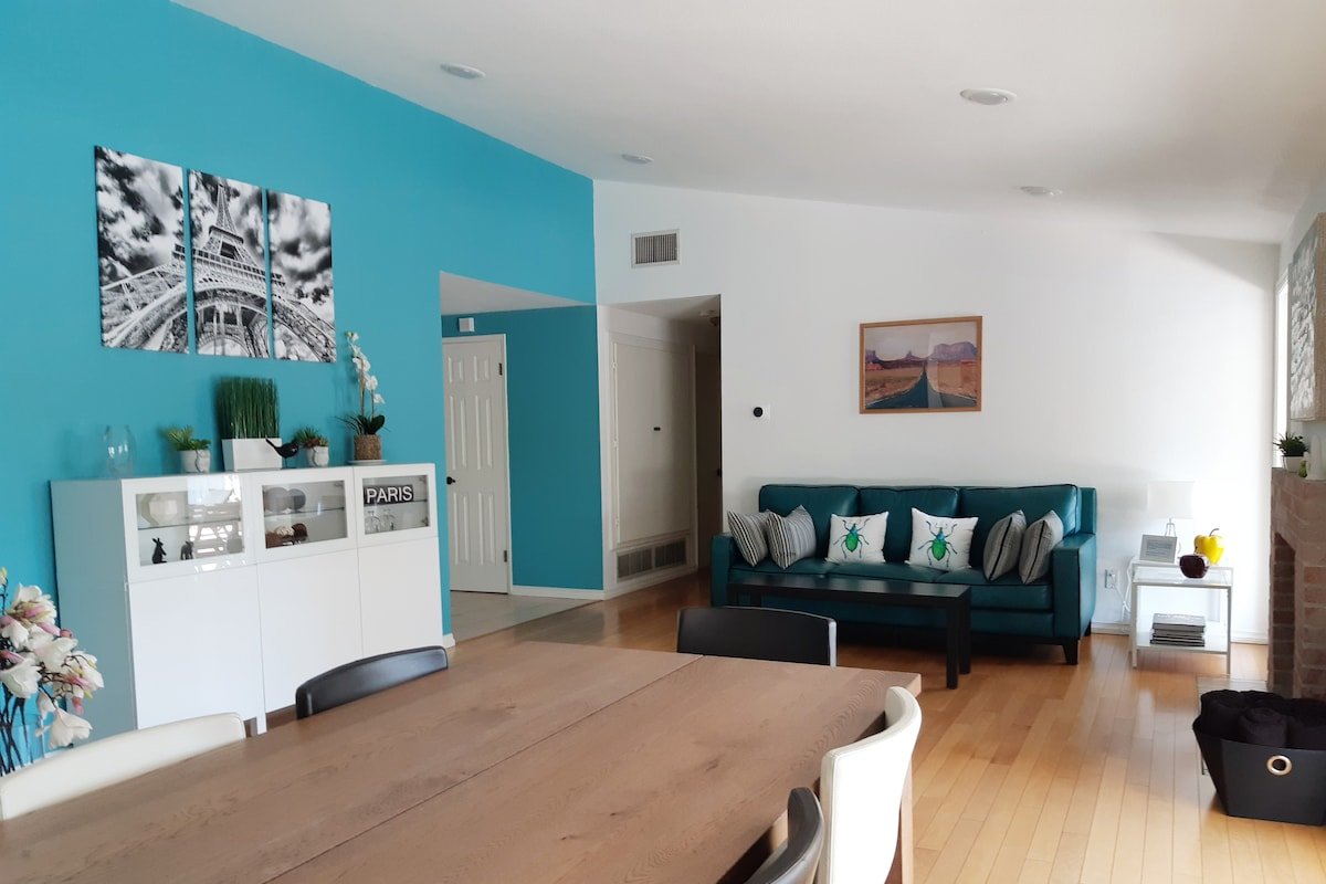 Privacy, Pool, Nature & Lush Valley View in LA ! gallery image 5