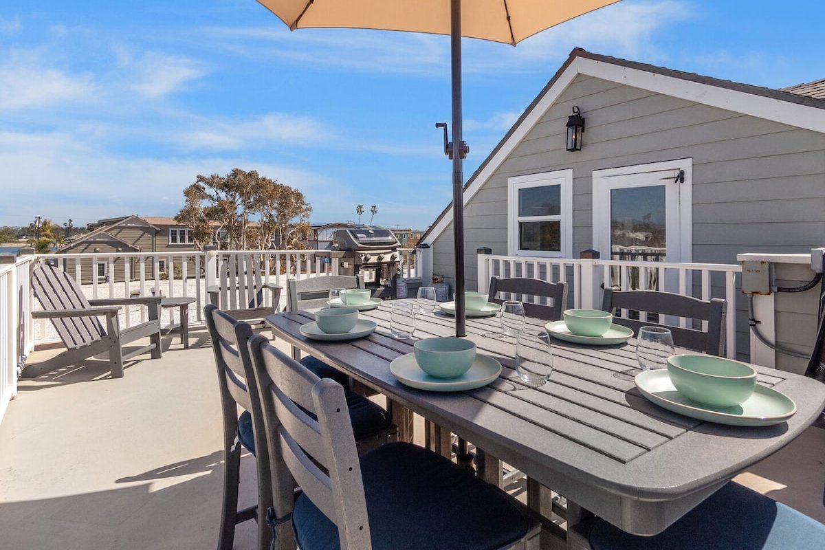 Beach Paradise | Ocean View, Roof Patio, Beach gallery image 3