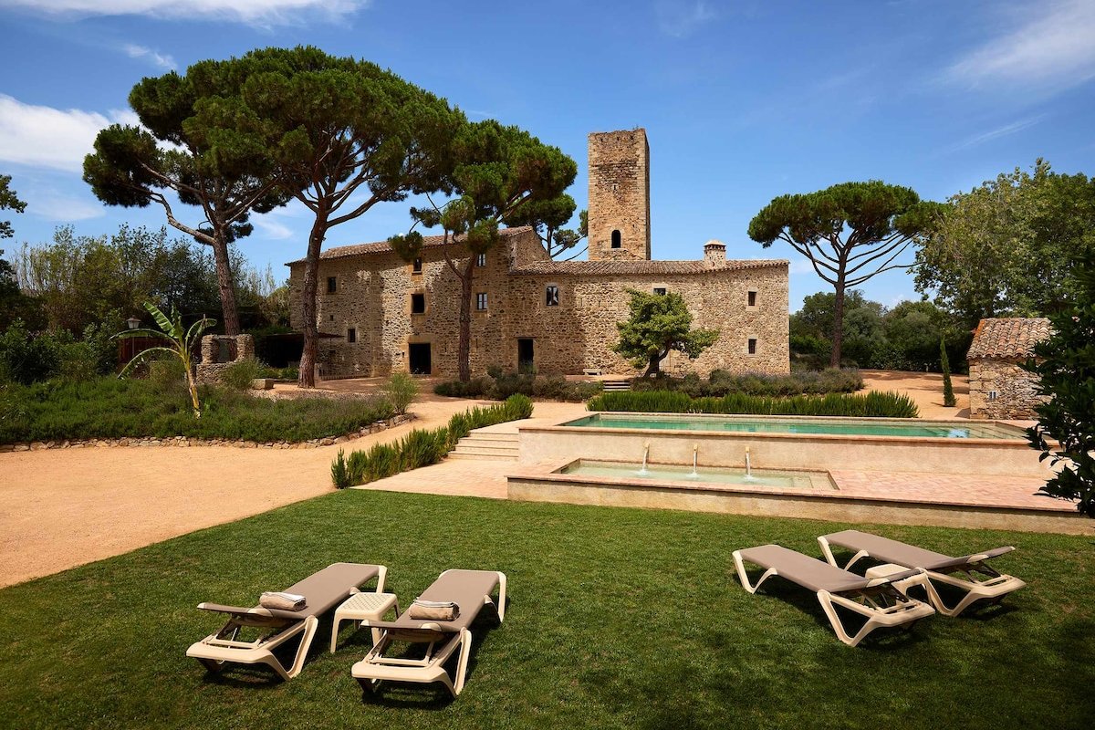 Masia Torre Lloreta S. Xiii – Casa Puigtavell gallery image 5