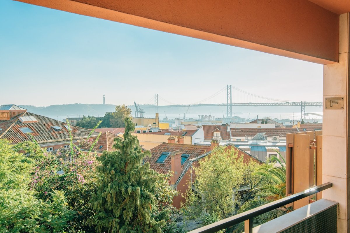 Infante Santo River View gallery image 3