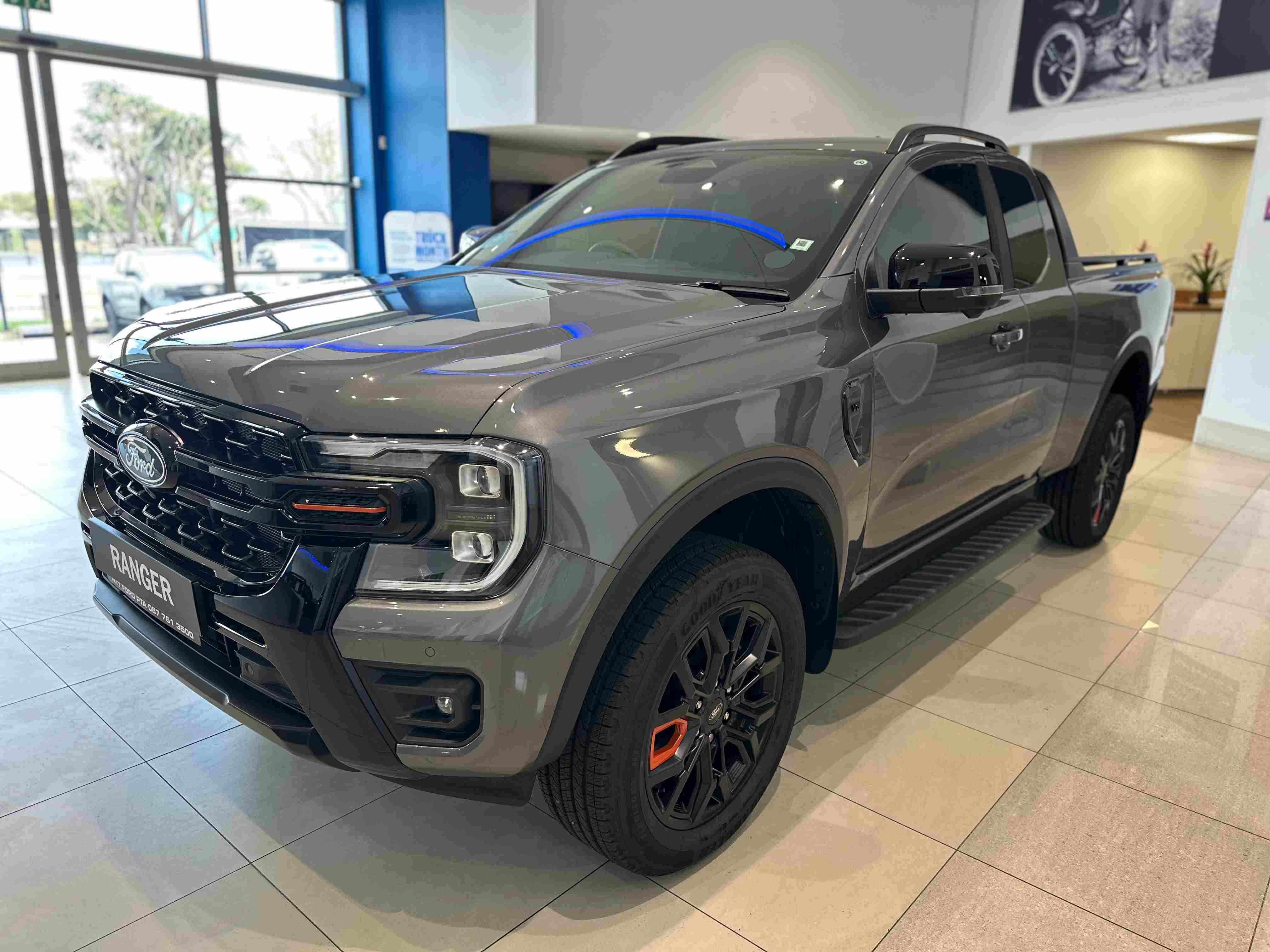 FORD RANGER 3.0D V6 WILDTRAK A T 4X4 SUPER CAB P U for Sale in South Africa