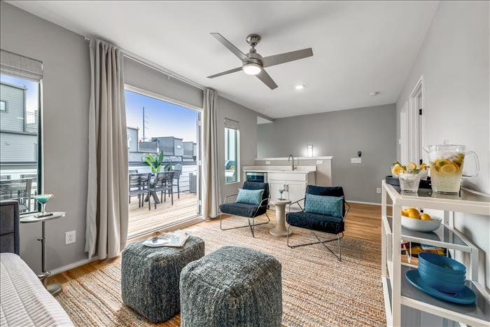 New, Luxury Home| Private Roof Deck gallery image 5