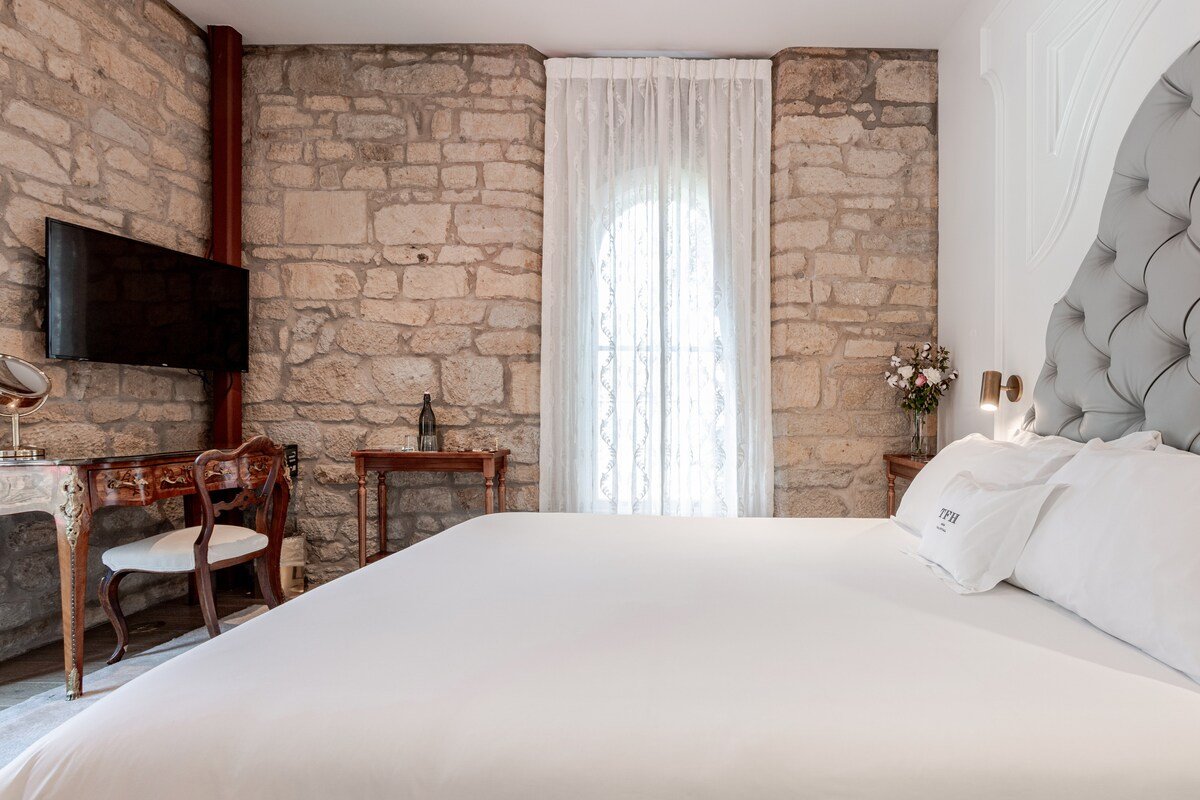 The Francis House Estate gallery image 2