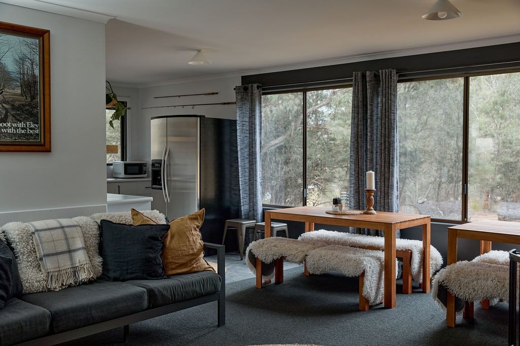 Currawong Lakes – The Hideaway Cabin gallery image 4