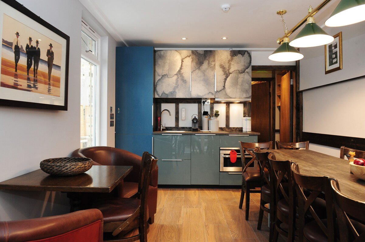 Talbot Coach House gallery image 3