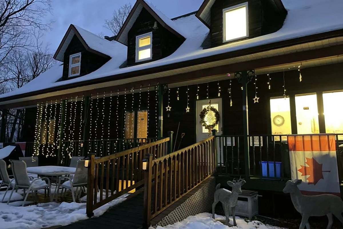 Cozy 4-Bedroom Heaven for Relaxing Getaways