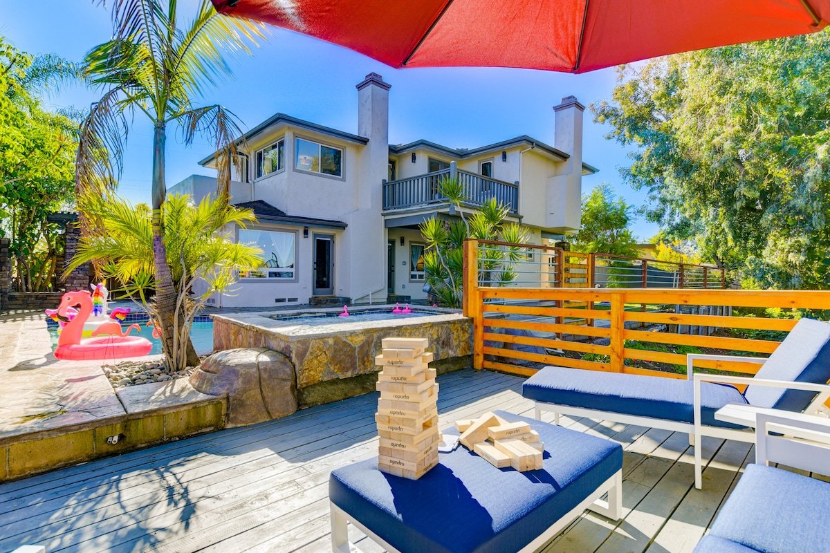 Beautiful Mega Mansion House with Pool and Jacuzzi gallery image 2