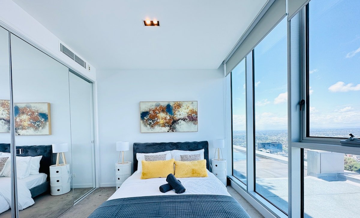 PANORAMiC SkyHigh&MountainView#3BR2B#FreeParking gallery image 3