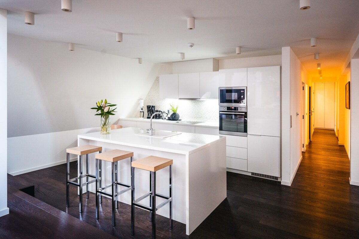 6BR+2.5Bath+A/C CHIC Penthouse at Wenceslas Square gallery image 4