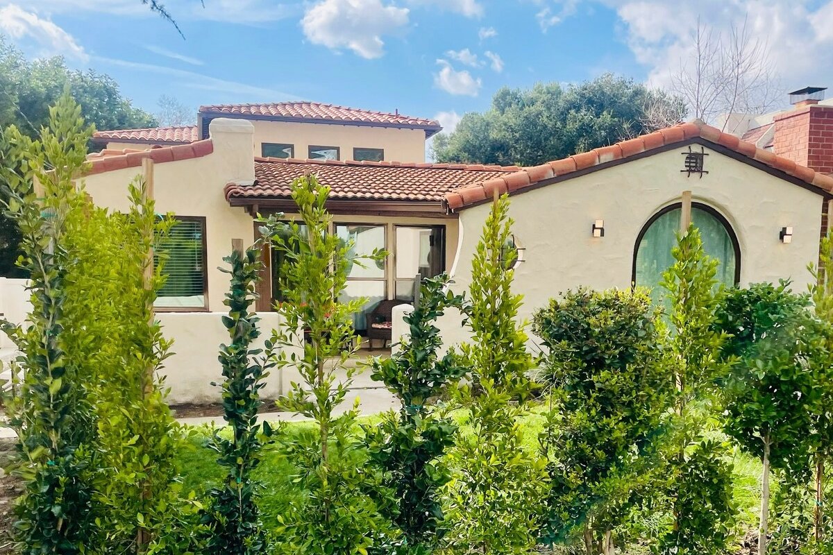 New! Entire House! Prime Location! Private Home! gallery image 2