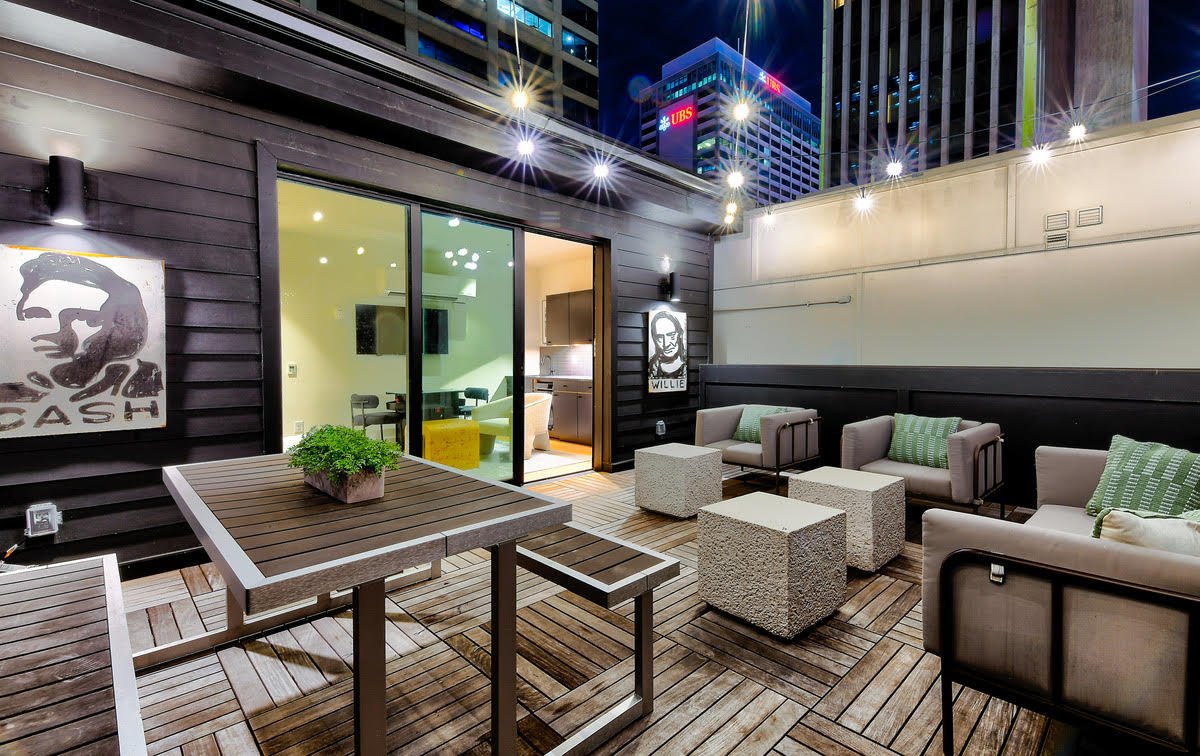 4BR DT Loft w/ Rooftop | Walk to Broadway! 10 Beds