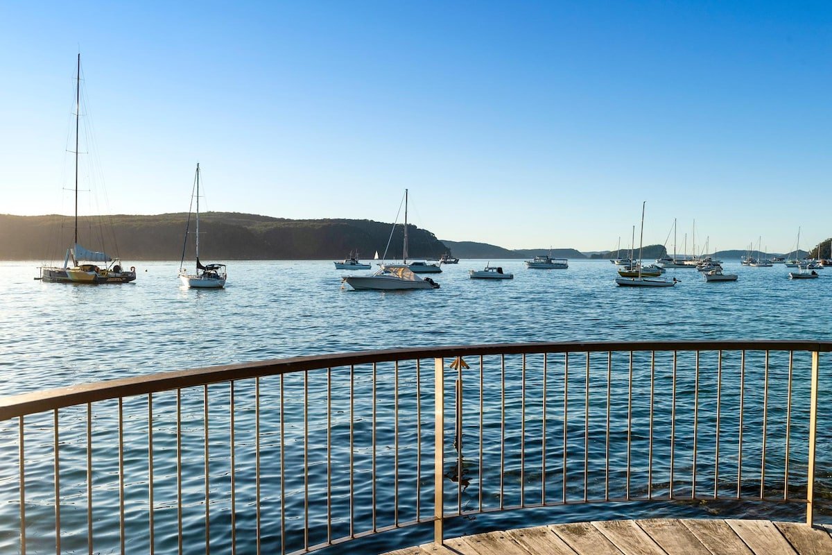 Hydra Palm Beach gallery image 2