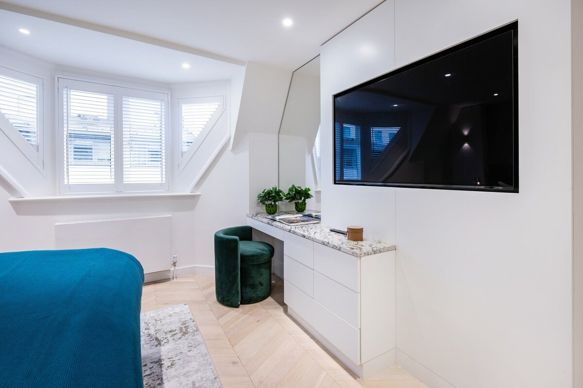 The Opera House Penthouse with Terraces gallery image 5