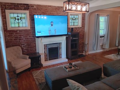 Washington Park Bungalow with hot tub!