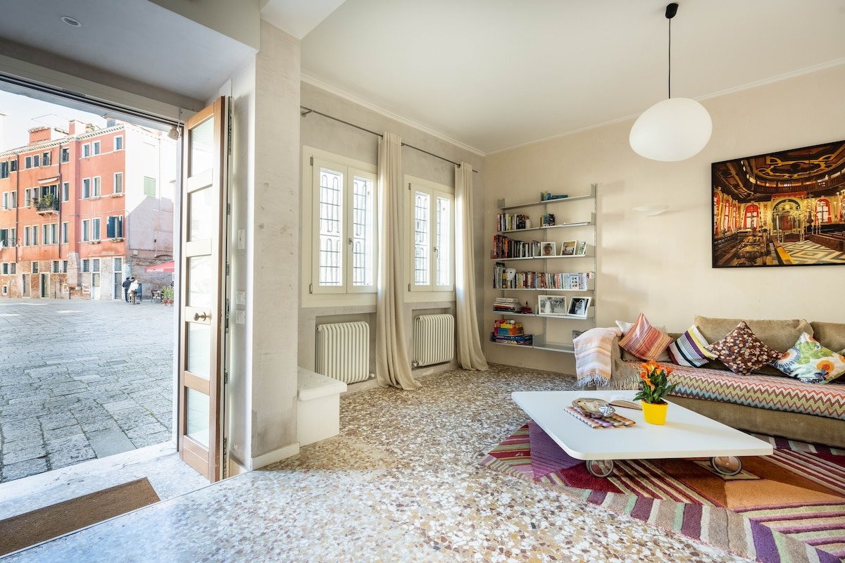 Stunning house, 3 outside spaces,4 bedrooms gallery image 4