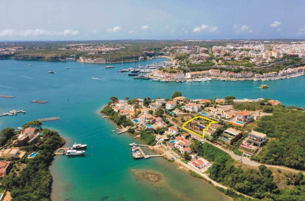 Villa with option of heated pool in Mahon Port gallery image 3