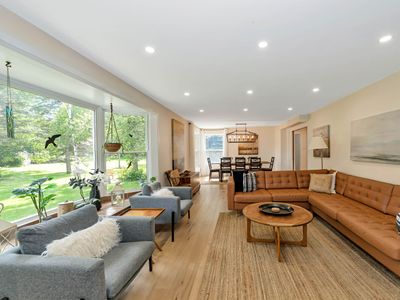 6 bdrm Calm&Private Farm In Ottawa: The Farm Haus