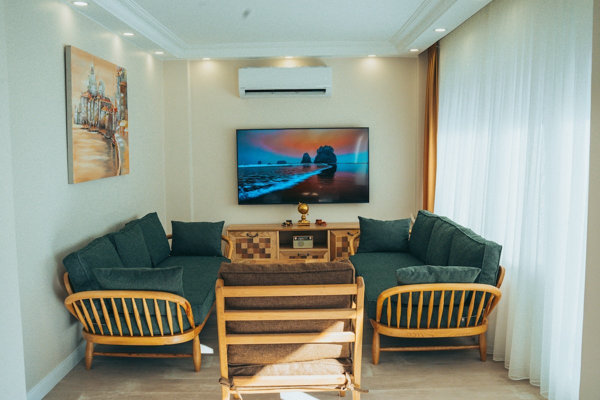 Merkezi konumda, Geniş, 2 Balkonlu ve Asansörlü gallery image 4