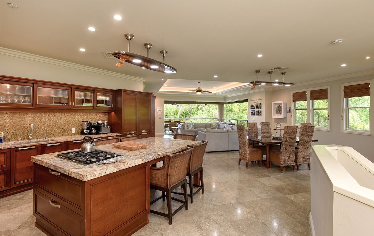 Four Bedroom Ho’olei Renovated March 2021 gallery image 3