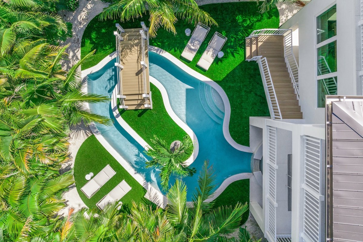 Experience Luxury at Go with the Flow! Lazy River