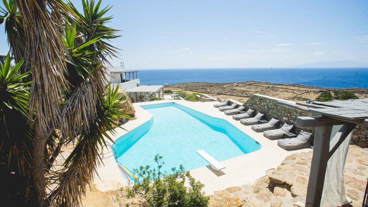 Paradise Estate Villa Carina | Pool & Ocean View gallery image 4