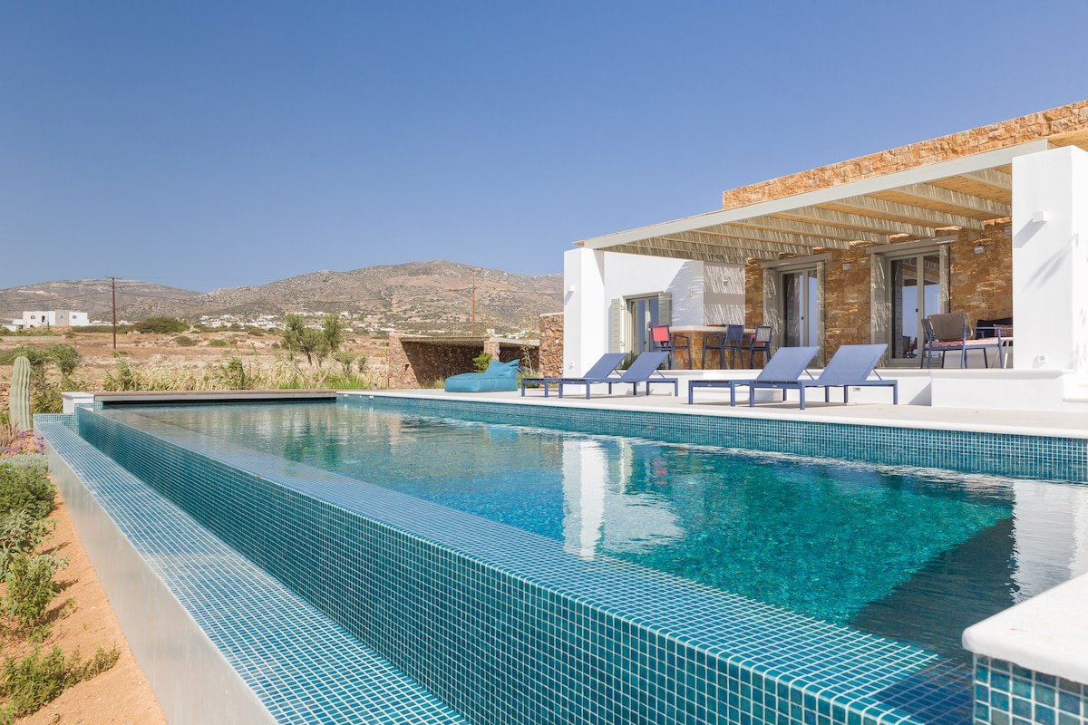 Eleonas Paros Villas, OIKIA, private pool & tennis gallery image 4