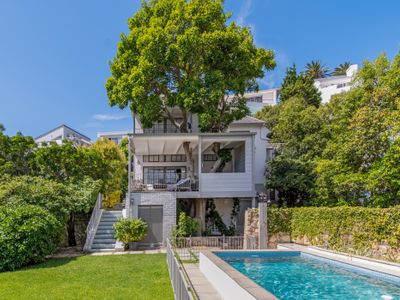 Villa Erythrina- Camps Bay Beach House on Argyle