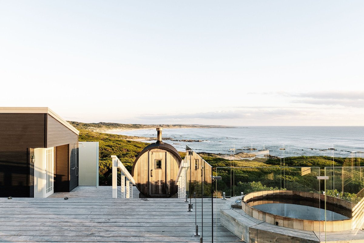 Bass Lodge King Island- Unique Oceanfront Escape- gallery image 3