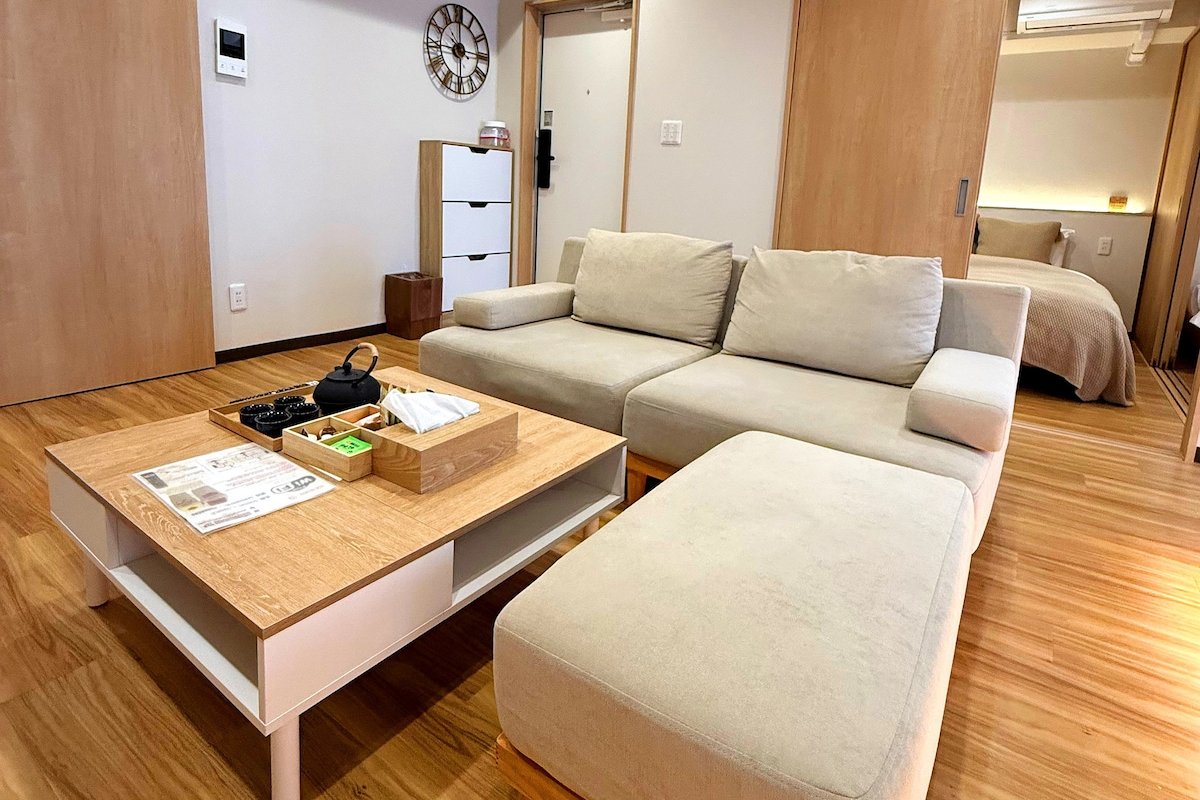 東京楽遊上野民宿/地铁站步行3分钟/上野商圈步行5分/3间卧室套房/浅草东京站银座新宿电车直达 gallery image 4