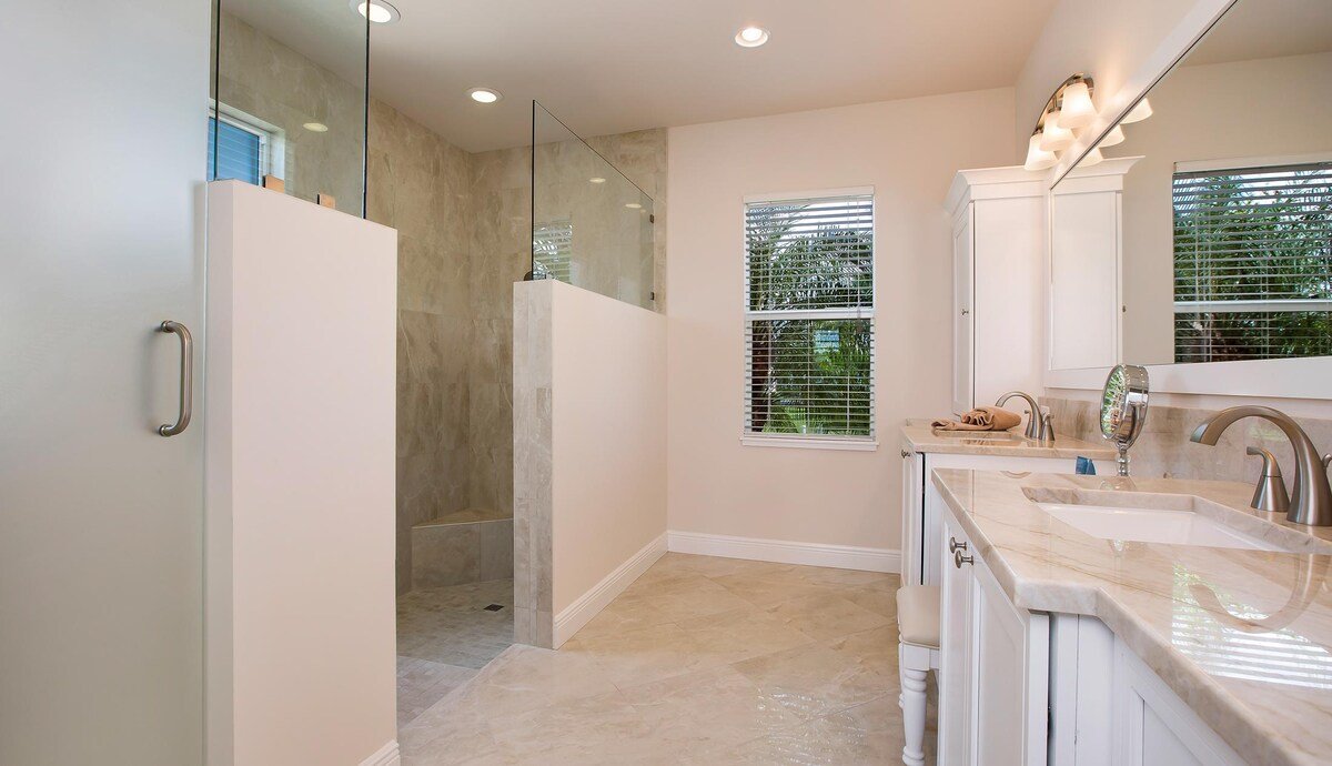 Apataki Court gallery image 4