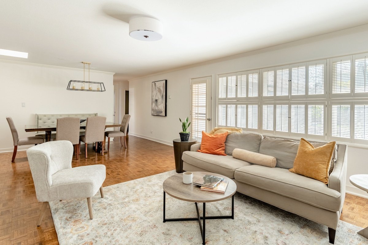 Charming, spacious, cozy 4BR near Stanford gallery image 3