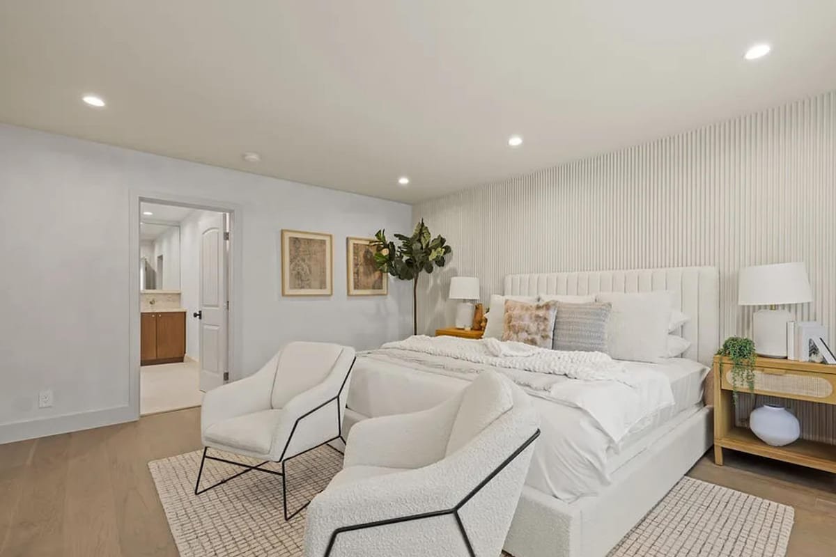 The Dona Modern: 4B Luxury Retreat w/ Private Yard gallery image 3