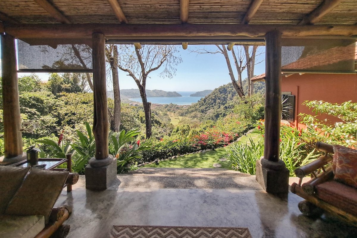 Casa Mono Loco – Los Sueños Resort Villa gallery image 2