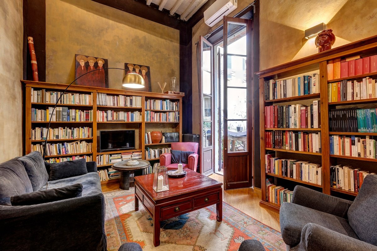 Enjoy Historic Veranda In The Heart Of Florence gallery image 2